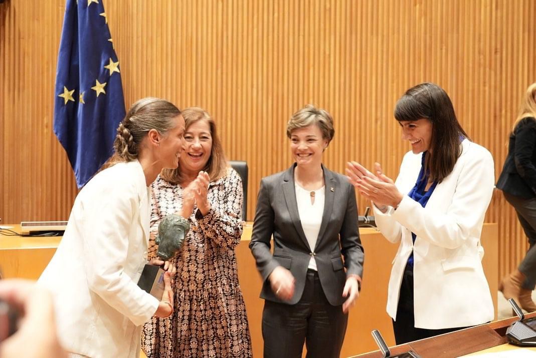 Mucho talento femenino en los premios Pioneras del COIT