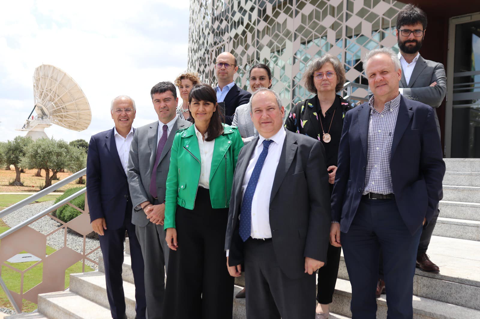 ¡En solo unos días acabaremos con la brecha digital de conectiviad entre zonas rurales y urbanas!